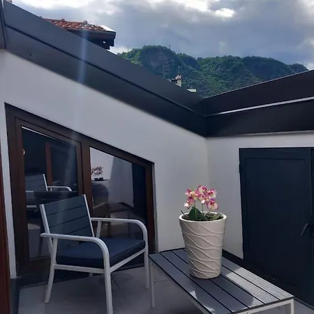 Downtown Roof Apartmán Como